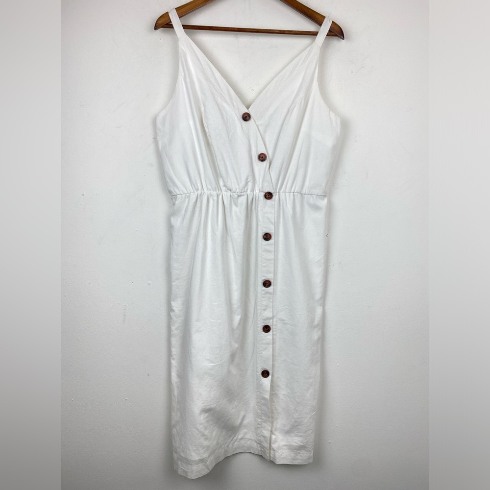 Maurices size Large Women’s White Linen Blend Sleeveless Button Front Dress